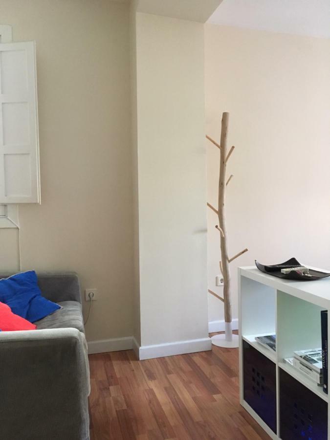 Vidrio Apartment Севиля Екстериор снимка