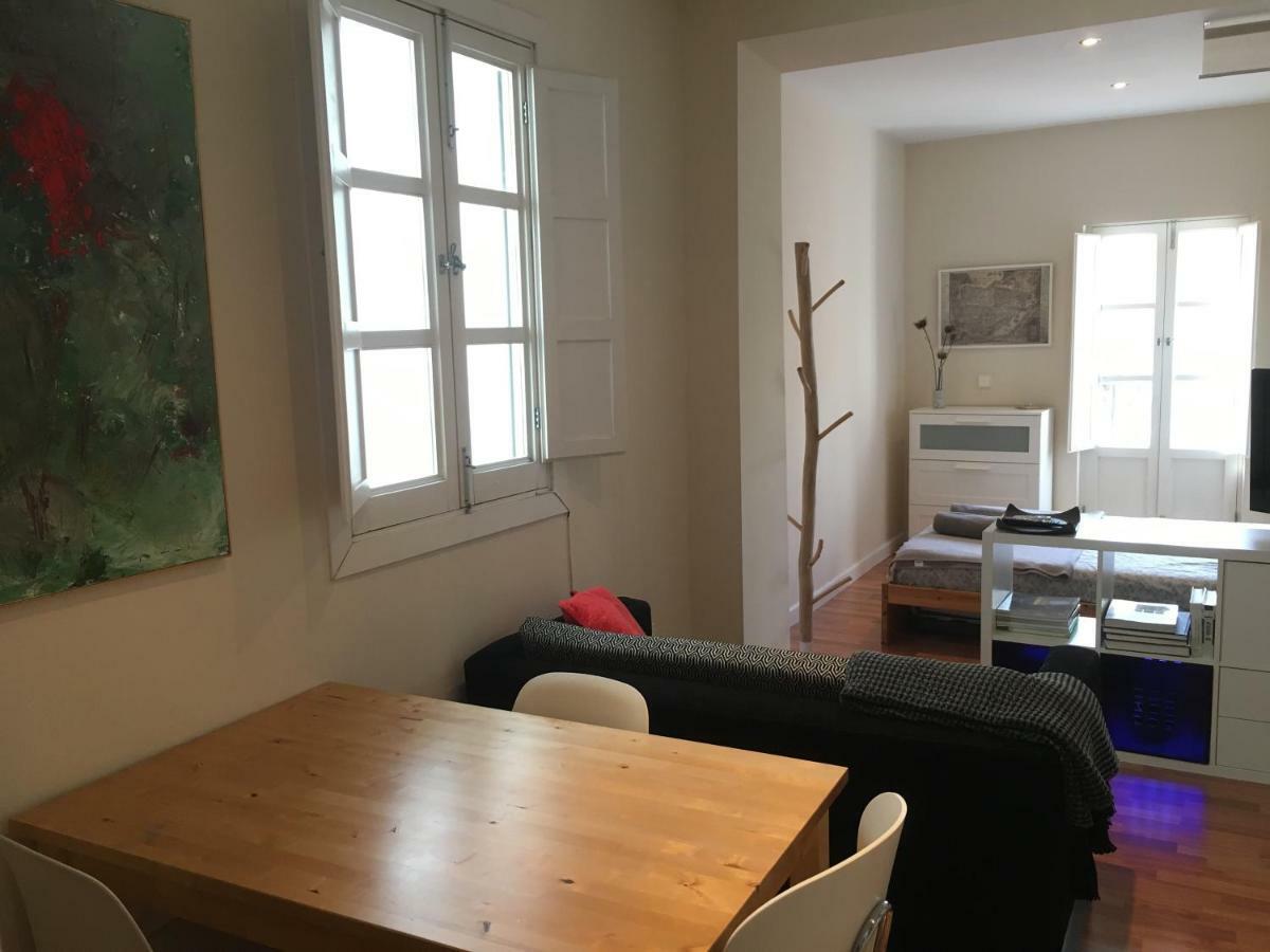 Vidrio Apartment Севиля Екстериор снимка