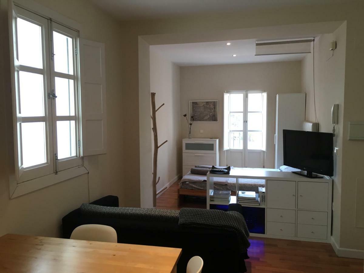 Vidrio Apartment Севиля Екстериор снимка
